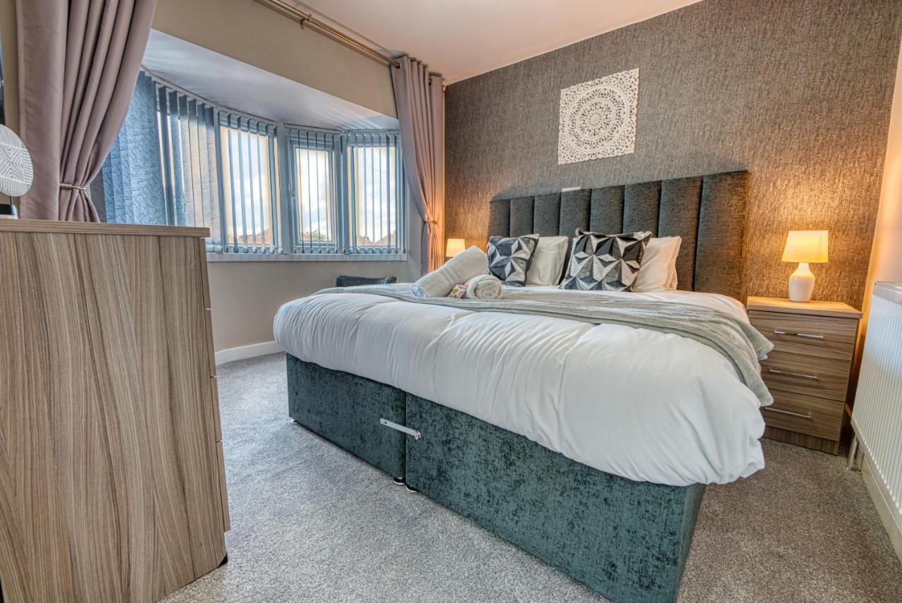 Stylish House - B'Ham Airport And Nec, Jlr Solihull, Business & Leisure Stays - Aspen House Номер фото