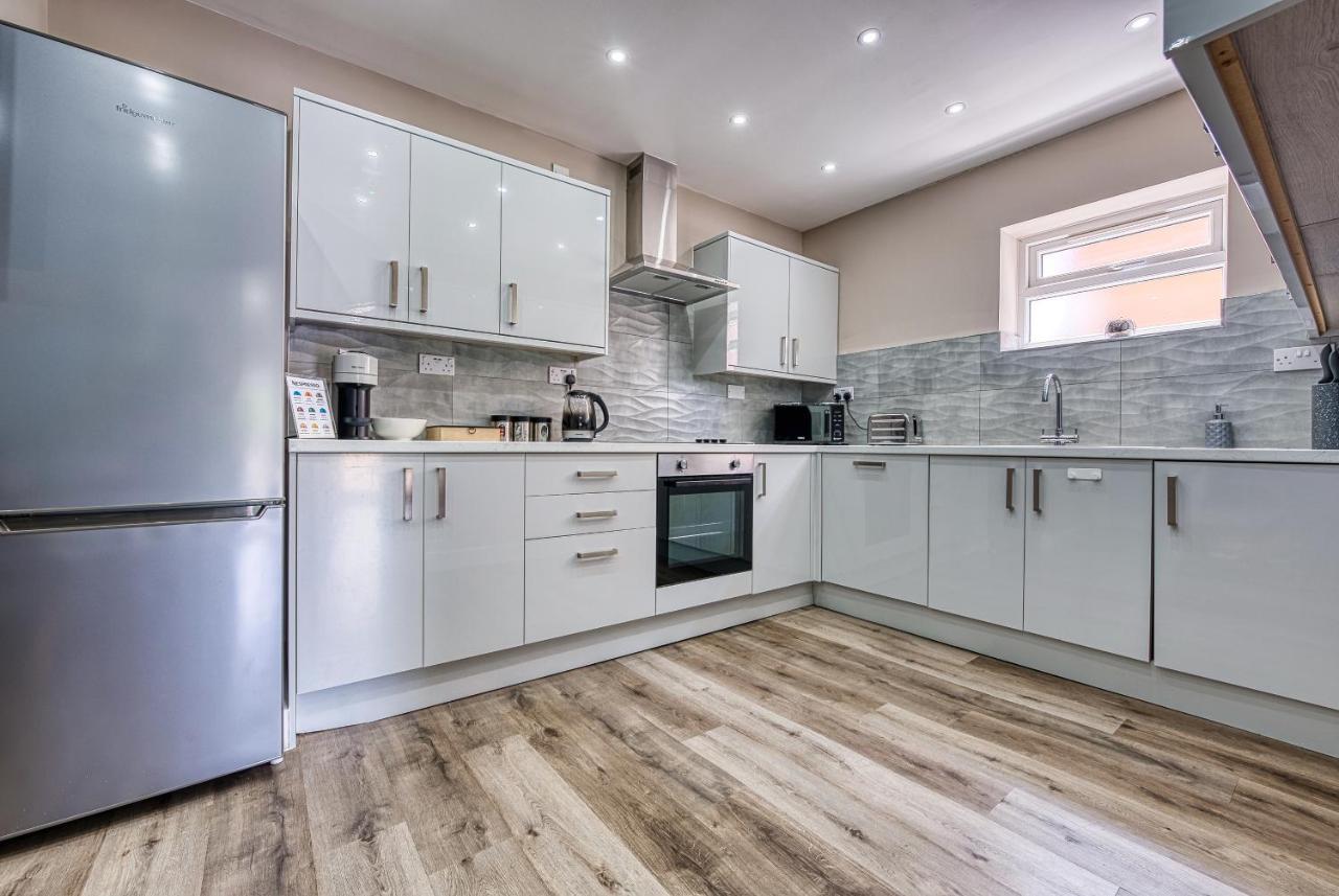 Stylish House - B'Ham Airport And Nec, Jlr Solihull, Business & Leisure Stays - Aspen House Екстер'єр фото